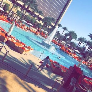 Meet your Posher, Kim